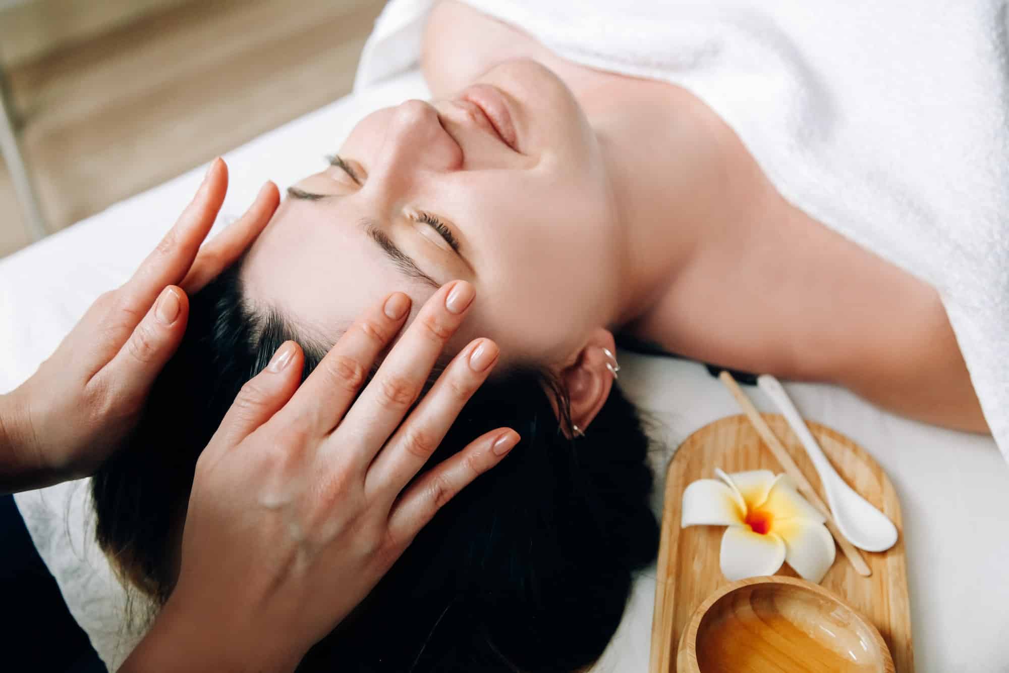 Facial massage spa